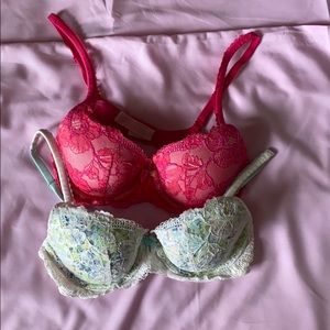 Victoria’s secret 2 bras